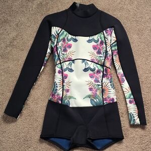 NWT Roxy Rip Tide Spring Wetsuit Size 8